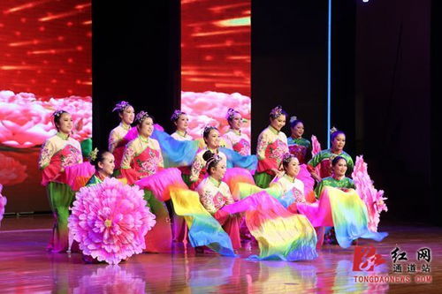 通道文化馆服务宣传周 群文汇演展风采，艺术服务润民心